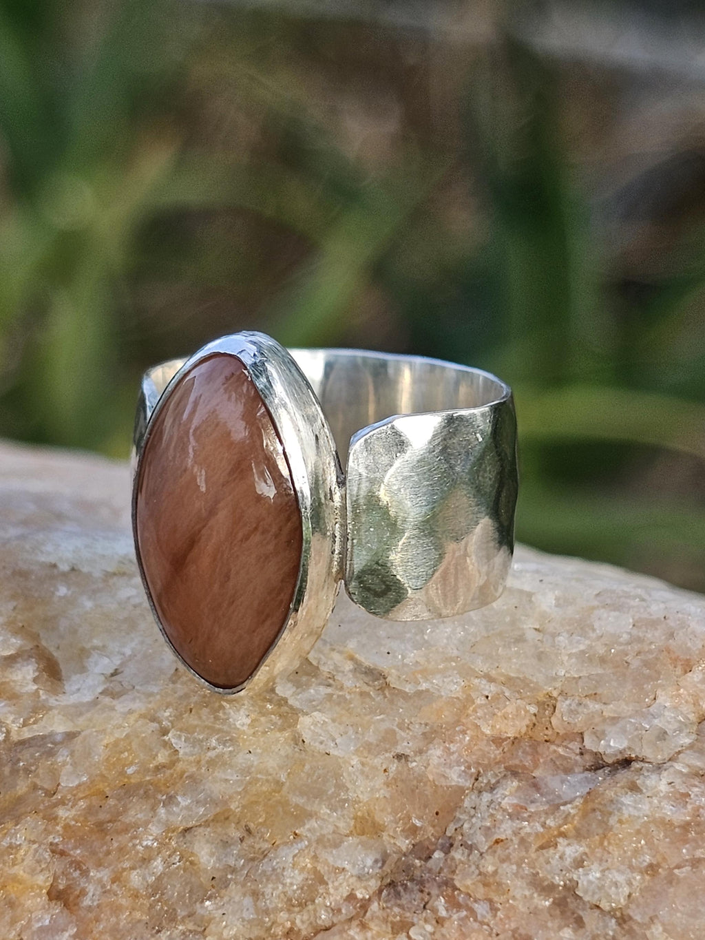 Sterling Silver Ring with Rose Quartz. Size 7