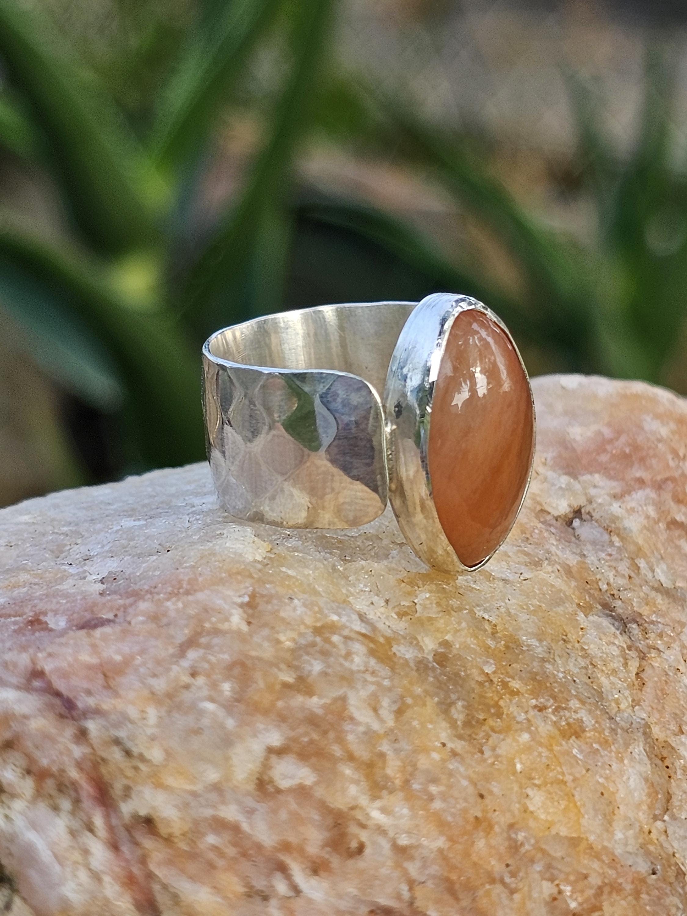 Sterling Silver Ring with Rose Quartz. Size 7