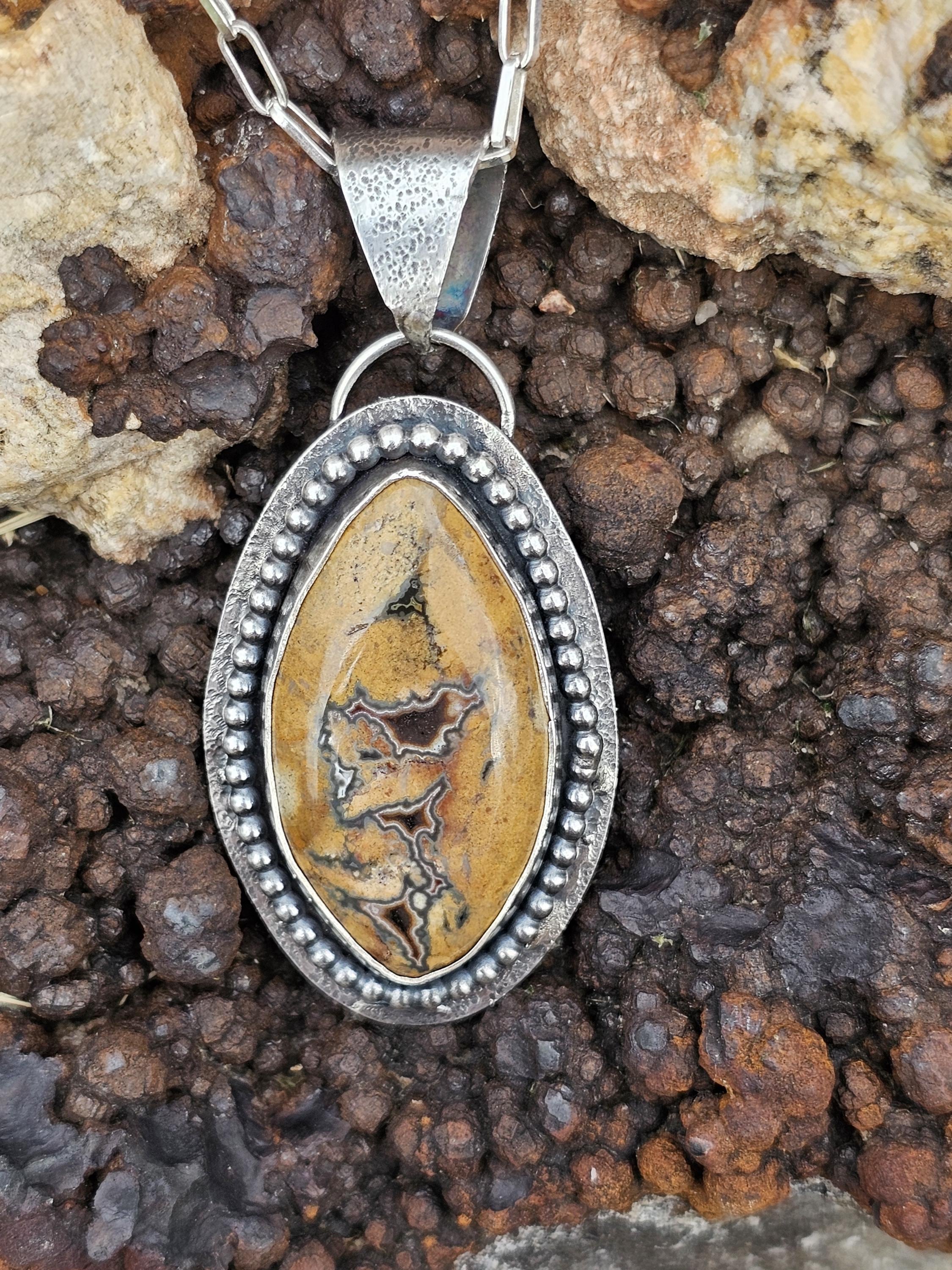 Sterling Silver Necklace Pendant with Union Road Agate