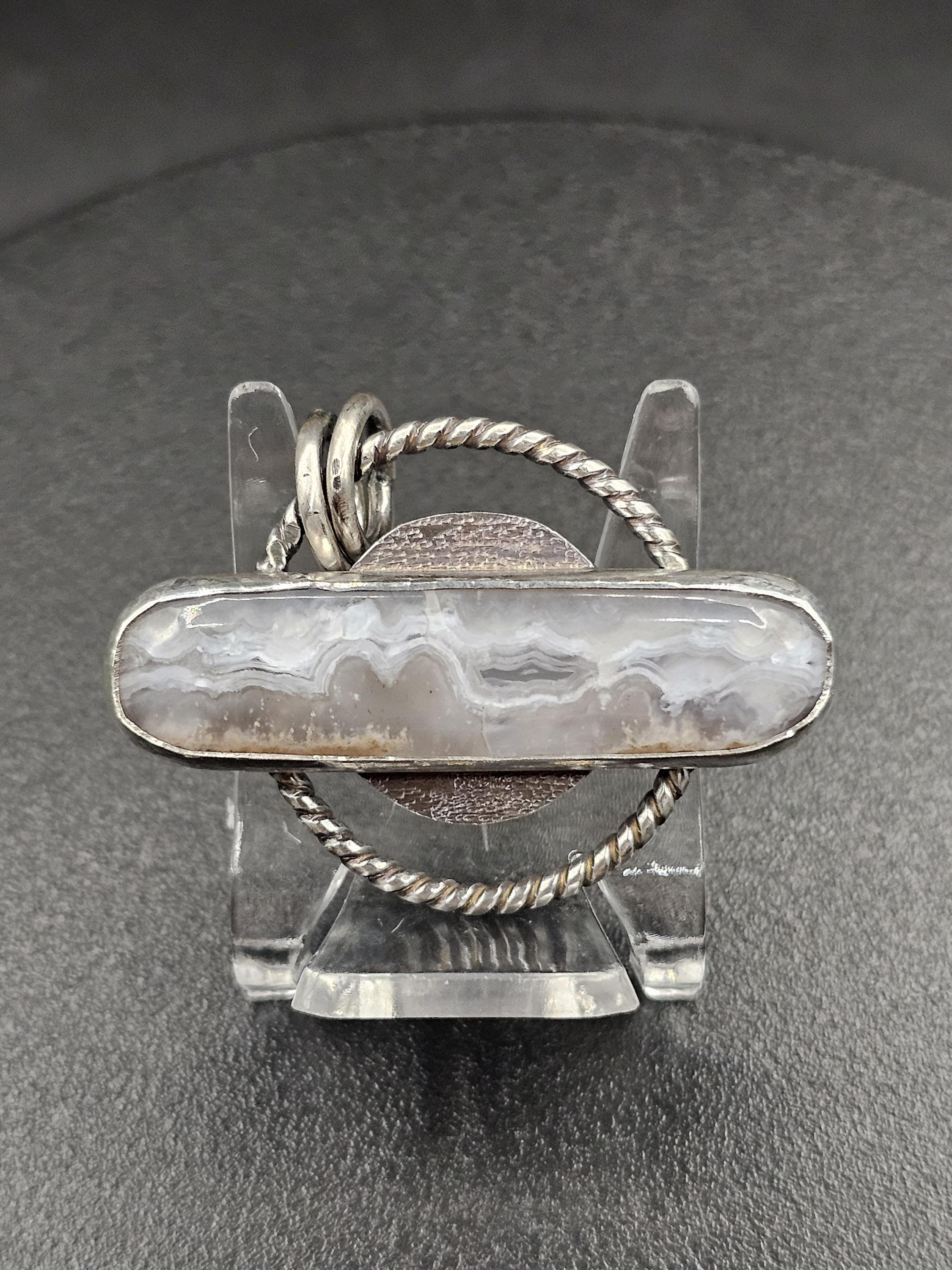 Sterling Silver Necklace Pendant with Seam Agate