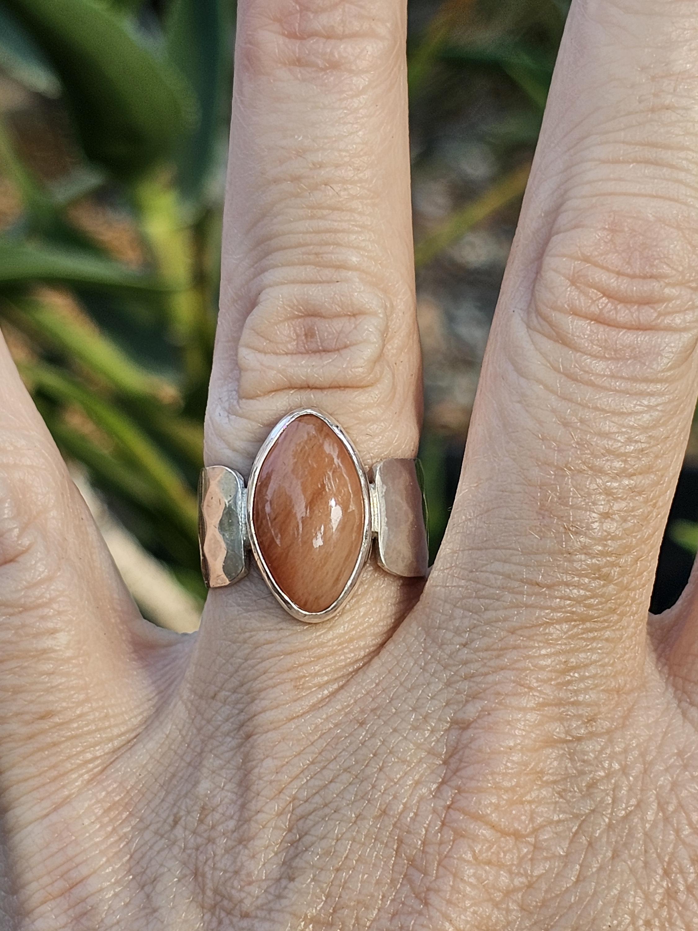 Sterling Silver Ring with Rose Quartz. Size 7